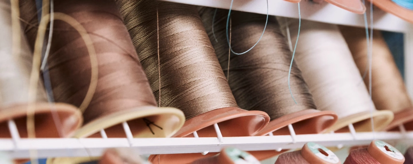 MATERIALSbanner-desk